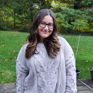 Meet your Posher, Liat